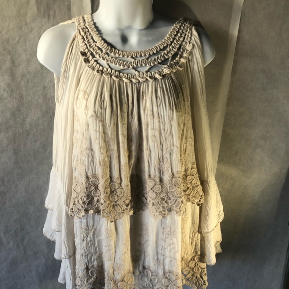 Le Marias gypsy split shoulder blouse size medium made in Italy - Picture 3 of 8